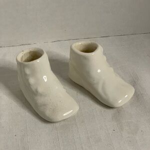 VINTAGE CERAMIC | Ceramic Baby Shoes. Tiny vases